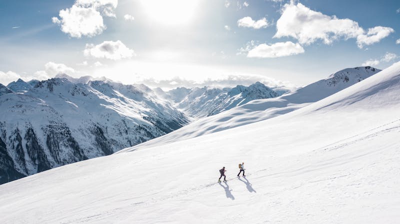 Arc'teryx Sabre AR Jacket Review: Premium Protection for Serious Skiers